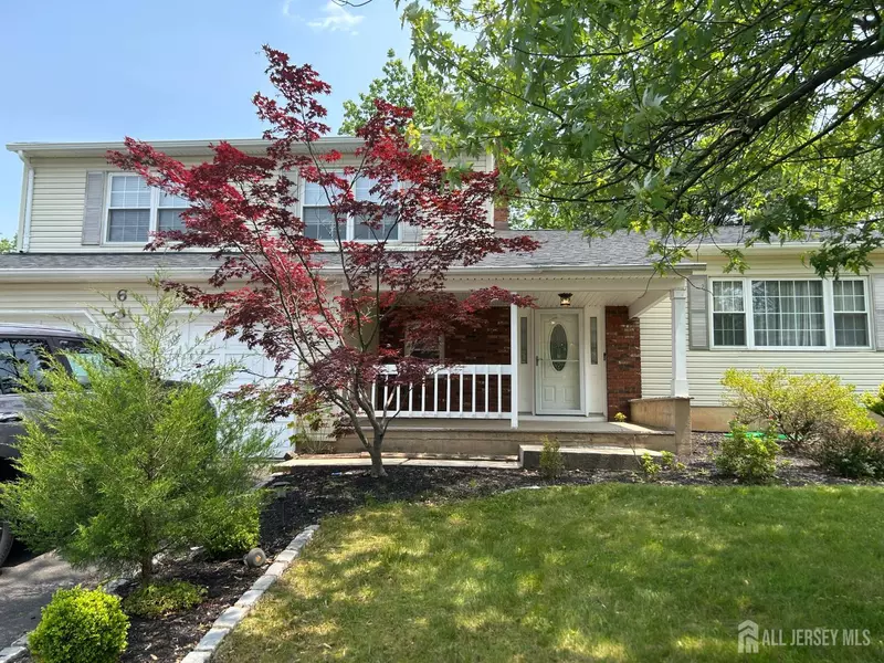 6 Quaker ST, Edison, NJ 08820