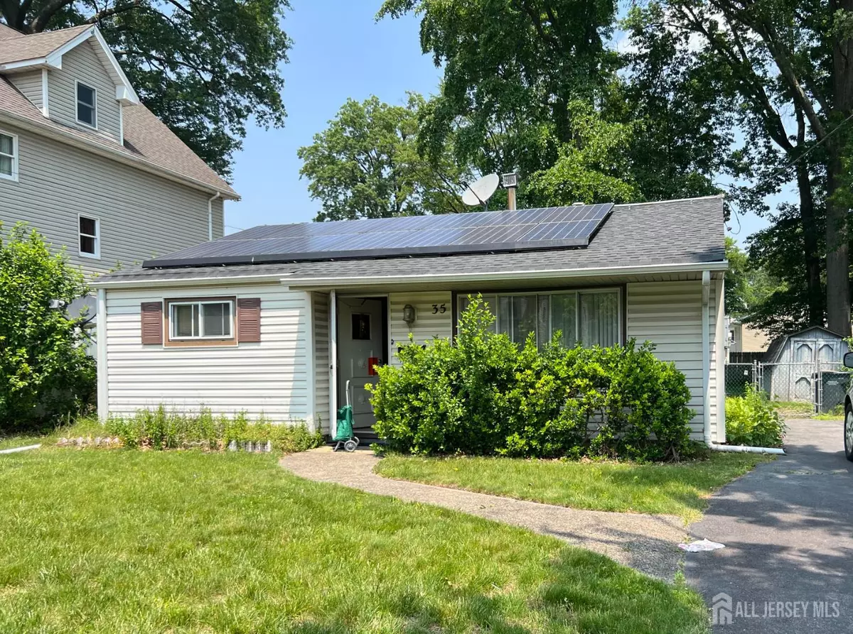 Metuchen, NJ 08840,35 Orchard ST