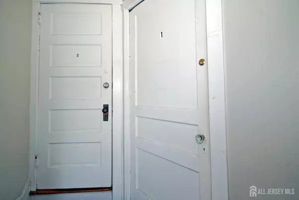 Burlington City, NJ 08016,104 Juniper ST