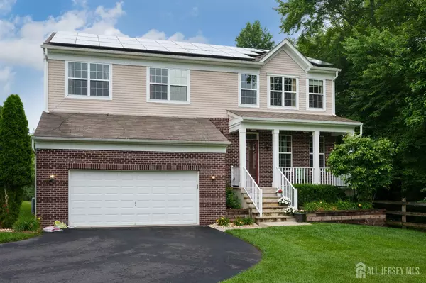 1 Elmcrest CT E, Monroe, NJ 08831