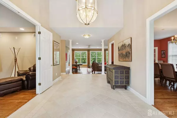 North Brunswick, NJ 08902,7 Pershing CT