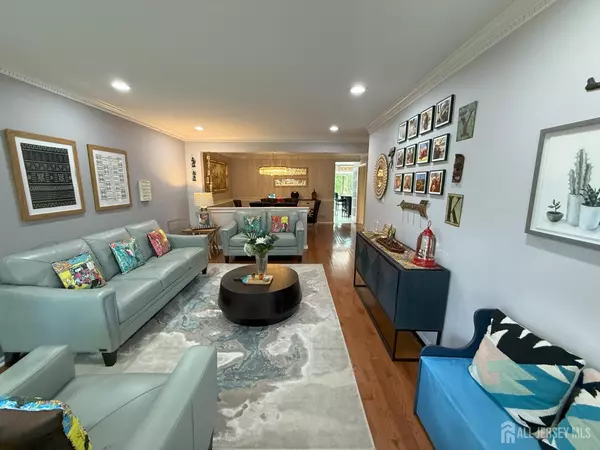 East Brunswick, NJ 08816,37 Dorchester DR