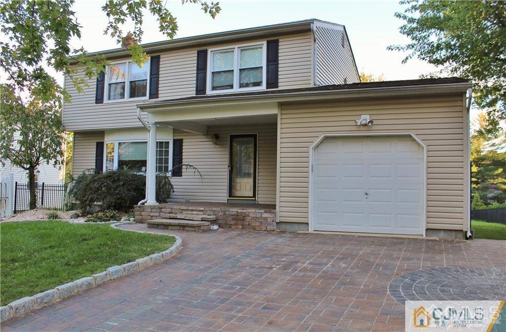 East Brunswick, NJ 08816,14 Everton DR