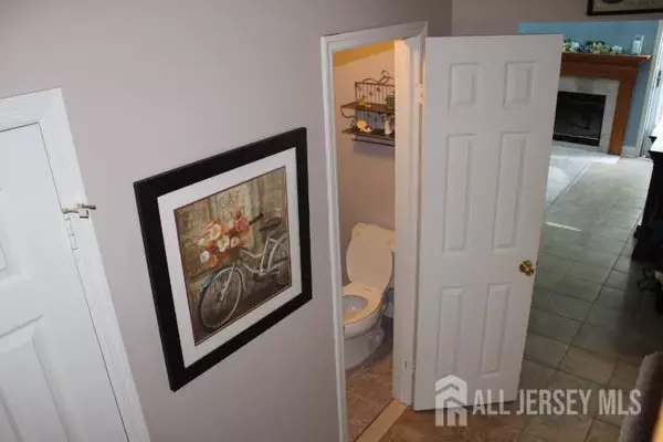 Hillsborough, NJ 08844,19 Crammer LN