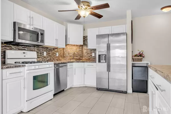 Edison, NJ 08820,46 Prestwick WAY