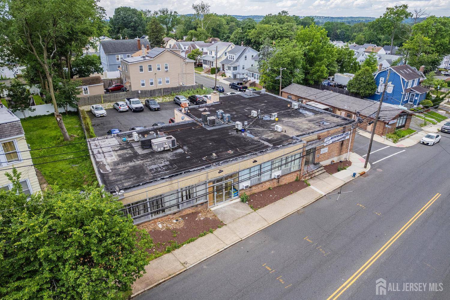 Maplewood, NJ 07040,2075 Millburn AVE