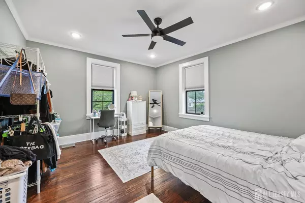 Belleville, NJ 07109,220 Passaic AVE