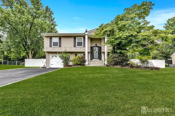 10 Musket WAY, Piscataway, NJ 08854
