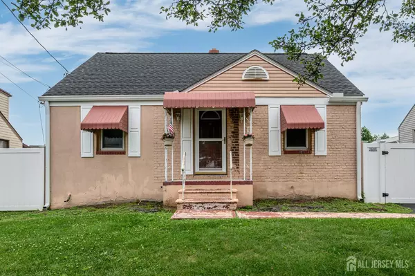 86 Bernard ST, Carteret, NJ 07008