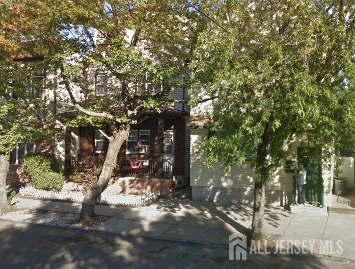 126 E 1/2 AVE E, Bayonne, NJ 07002