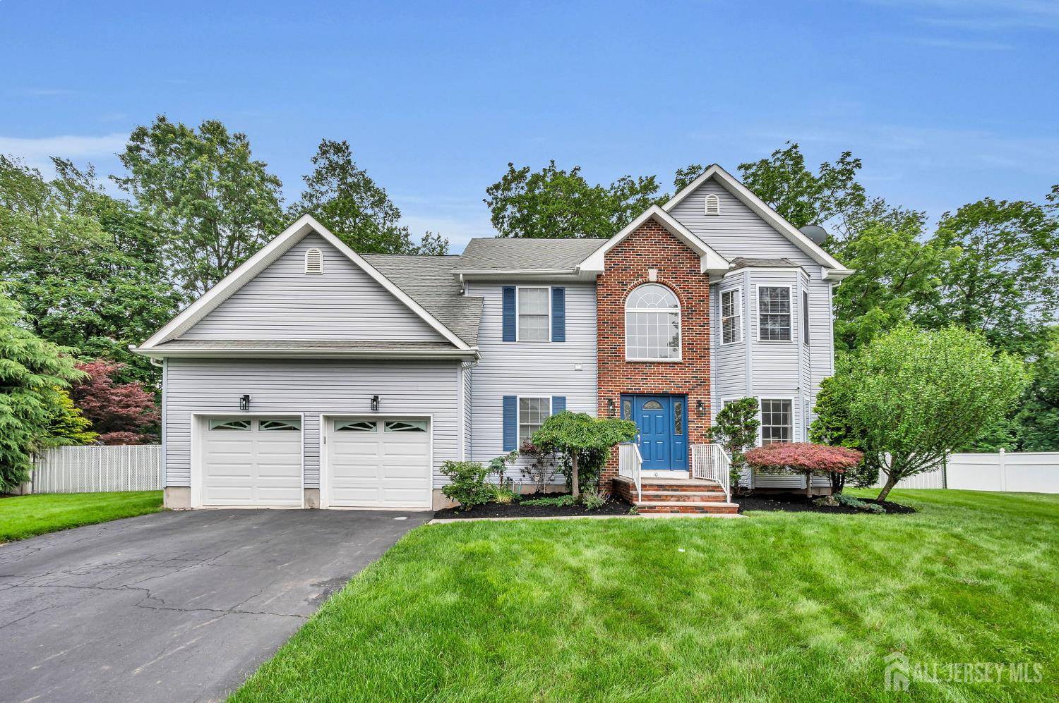 10 Rauer CT, South Plainfield, NJ 07080
