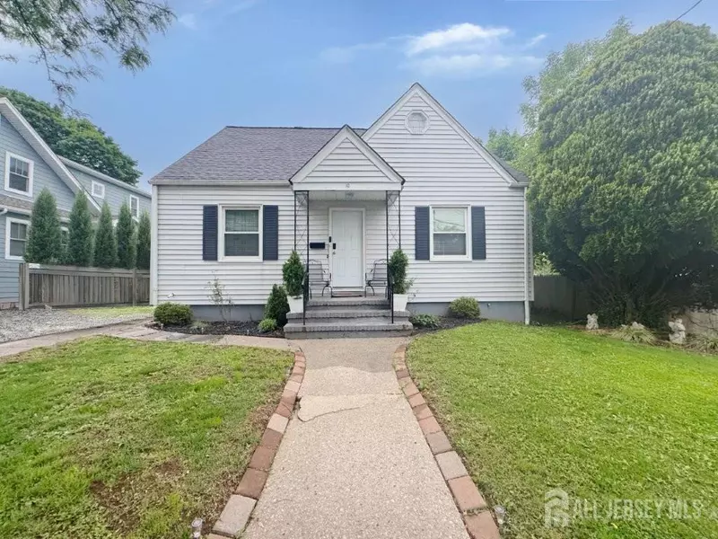 10 S 8th AVE S, Highland Park, NJ 08904