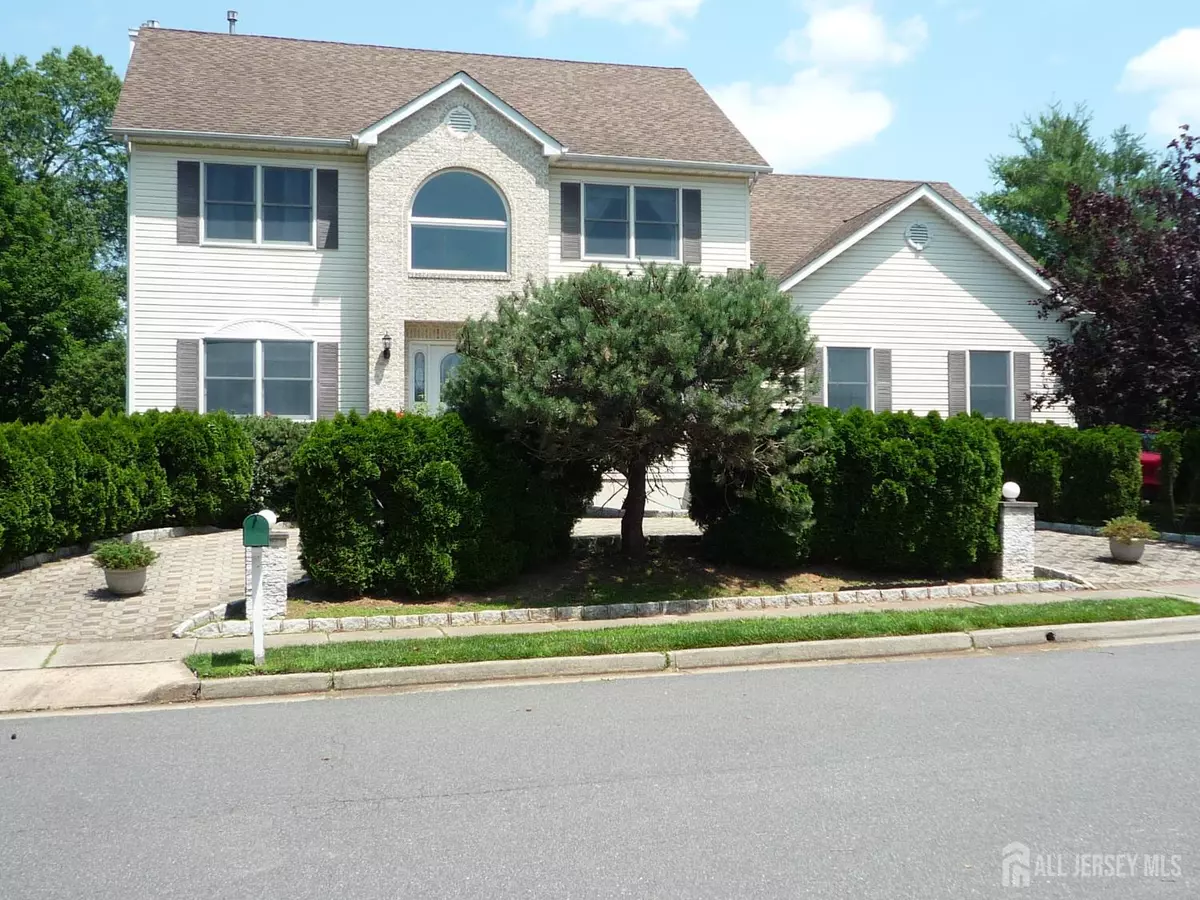 Edison, NJ 08820,20 BALLO PL