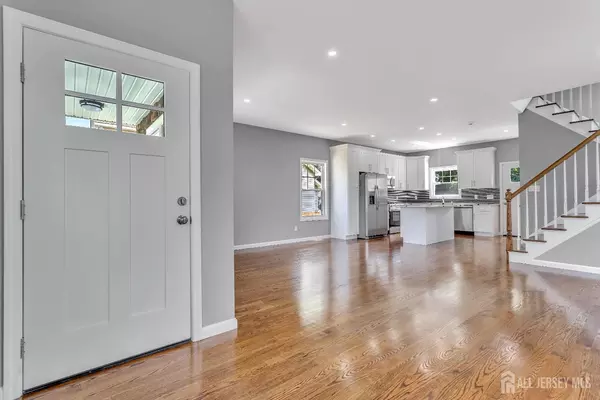 Aberdeen, NJ 07721,65 Bayview ST