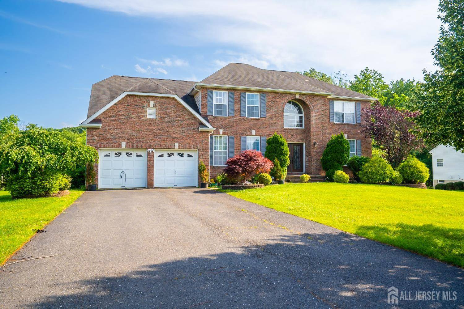 14 Stanley DR, Monroe, NJ 08831