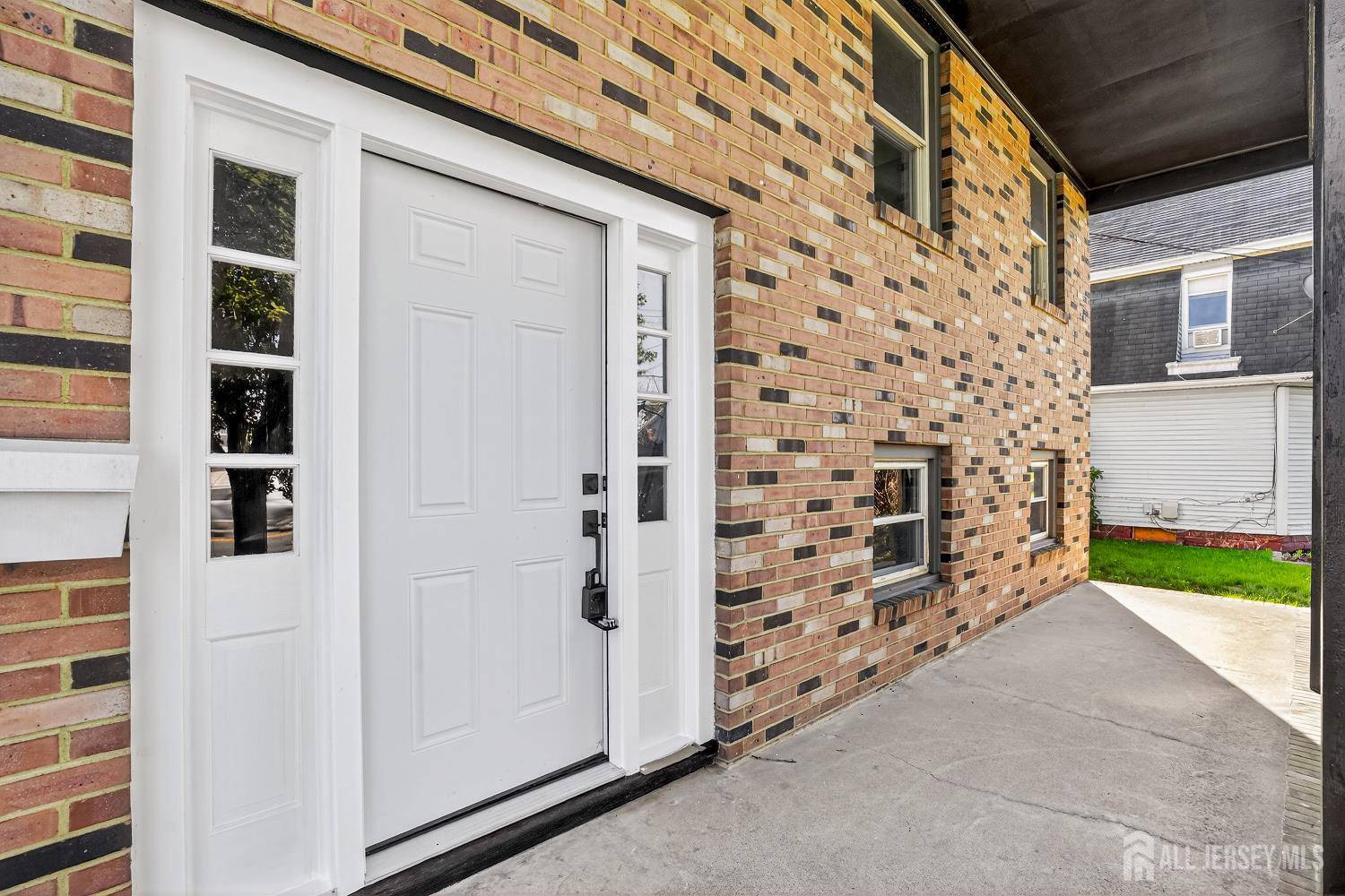 Jamesburg, NJ 08831,179 Buckelew AVE #A