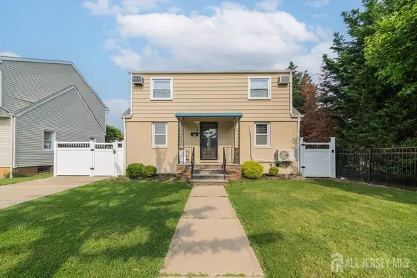 56 Frederick ST, Carteret, NJ 07008