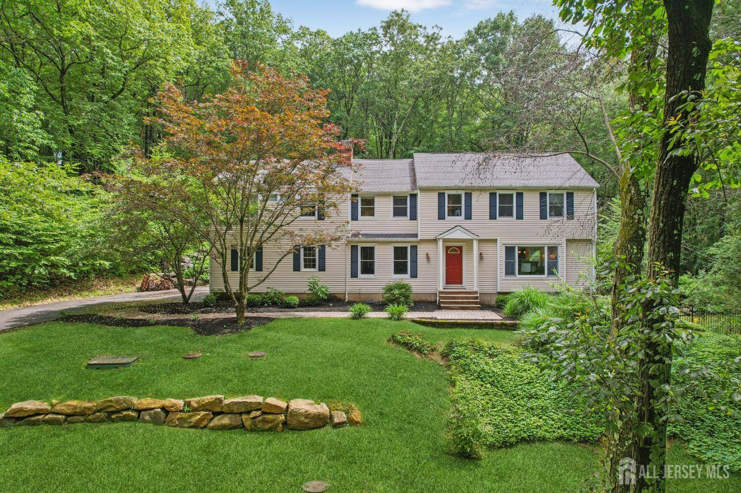 11 Delwood RD, Chester Twp, NJ 07930