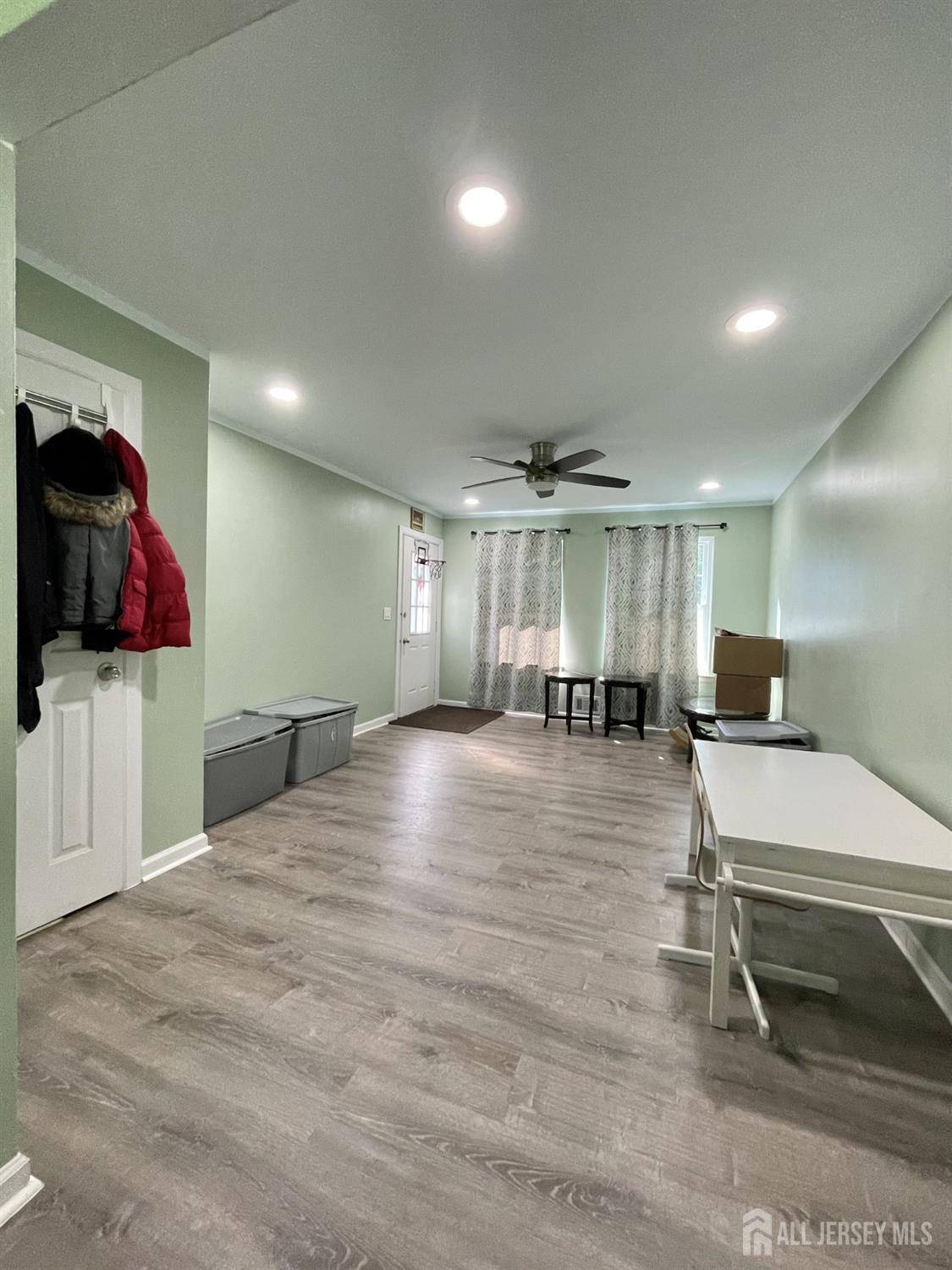 Middlesex, NJ 08846,23 Hanover SQ #23D