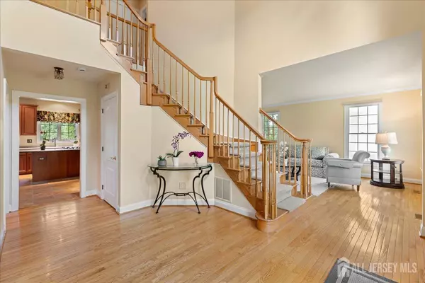 Plainsboro, NJ 08536,7 Camas CT