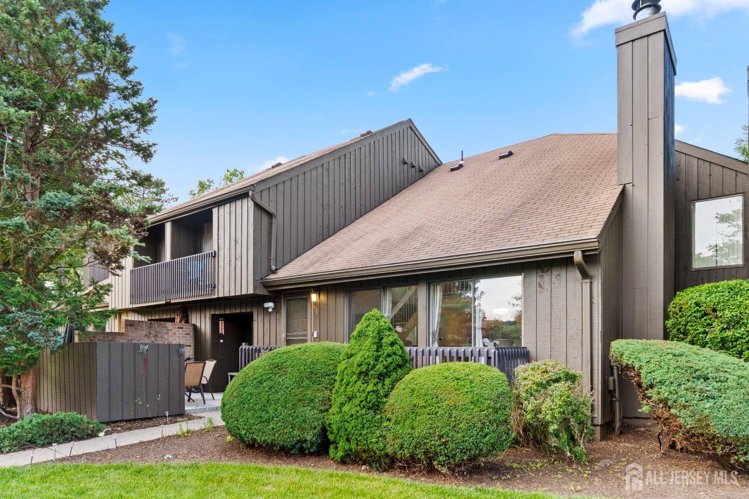 438 Westgate DR, Edison, NJ 08820