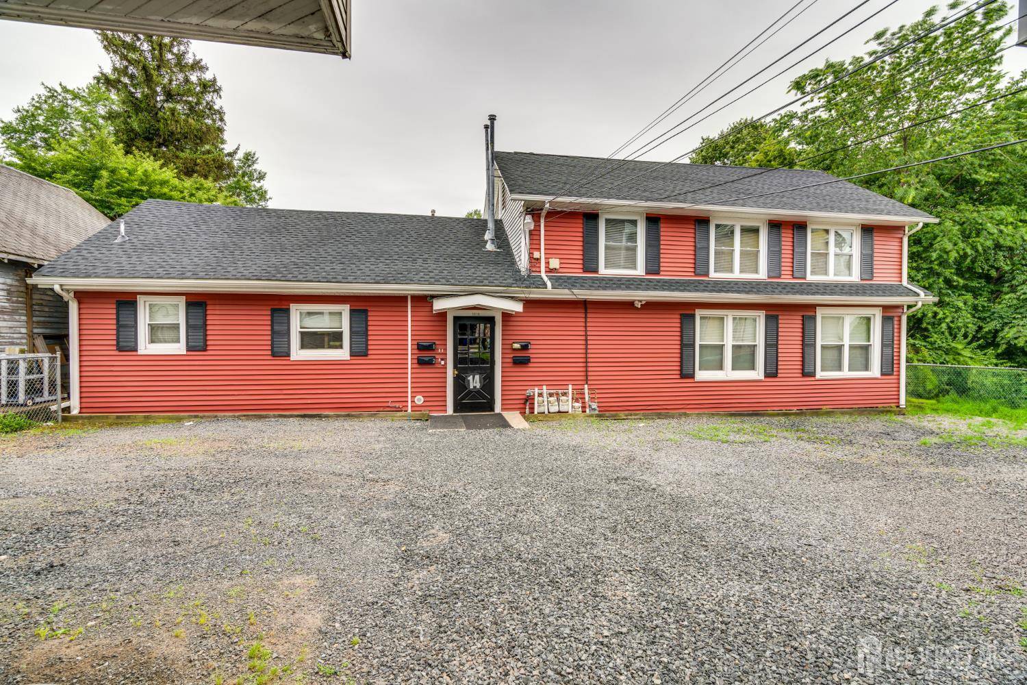 14 Handy ST, New Brunswick, NJ 08901