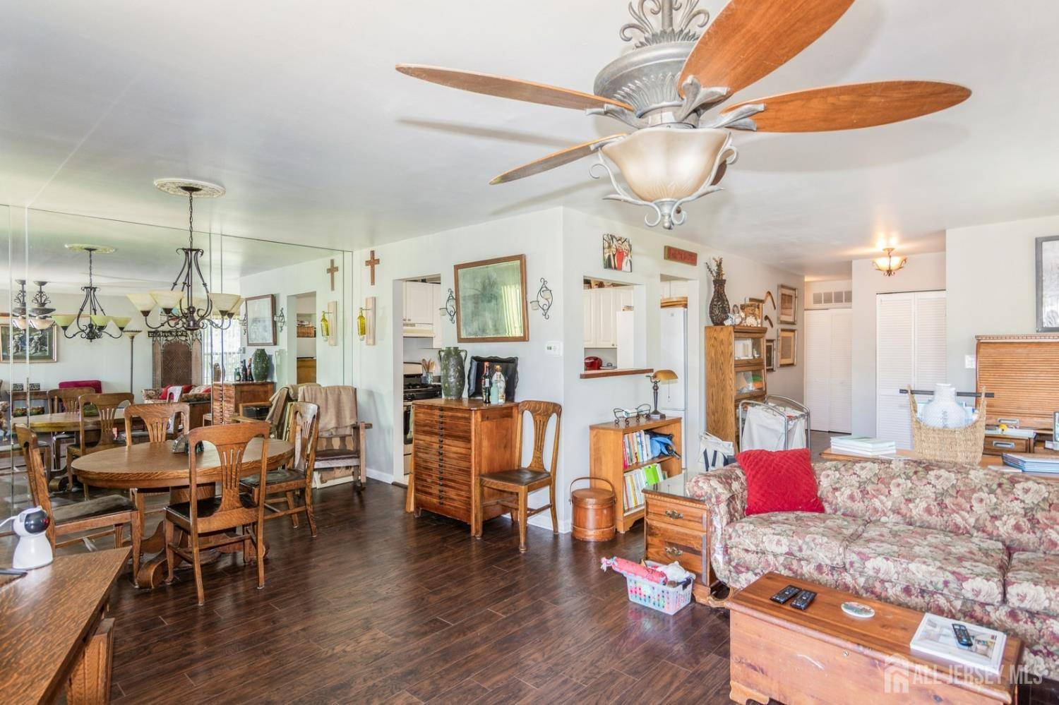 Old Bridge, NJ 08857,106 Neilly CT