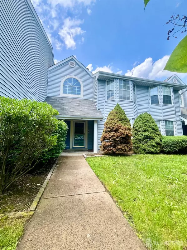 11 Tanglewood CT, South Brunswick, NJ 08852