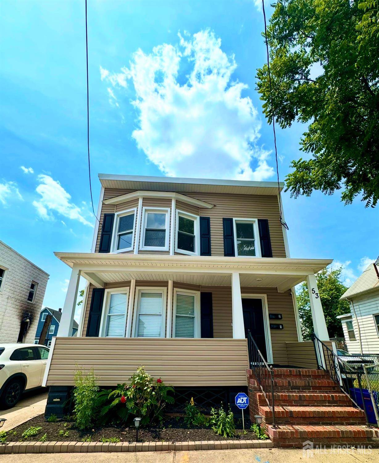 53 Thornal ST, Carteret, NJ 07008
