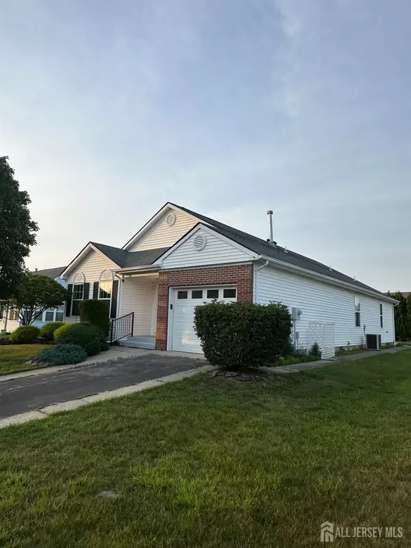 Toms River, NJ 08757,156 Prince Charles DR
