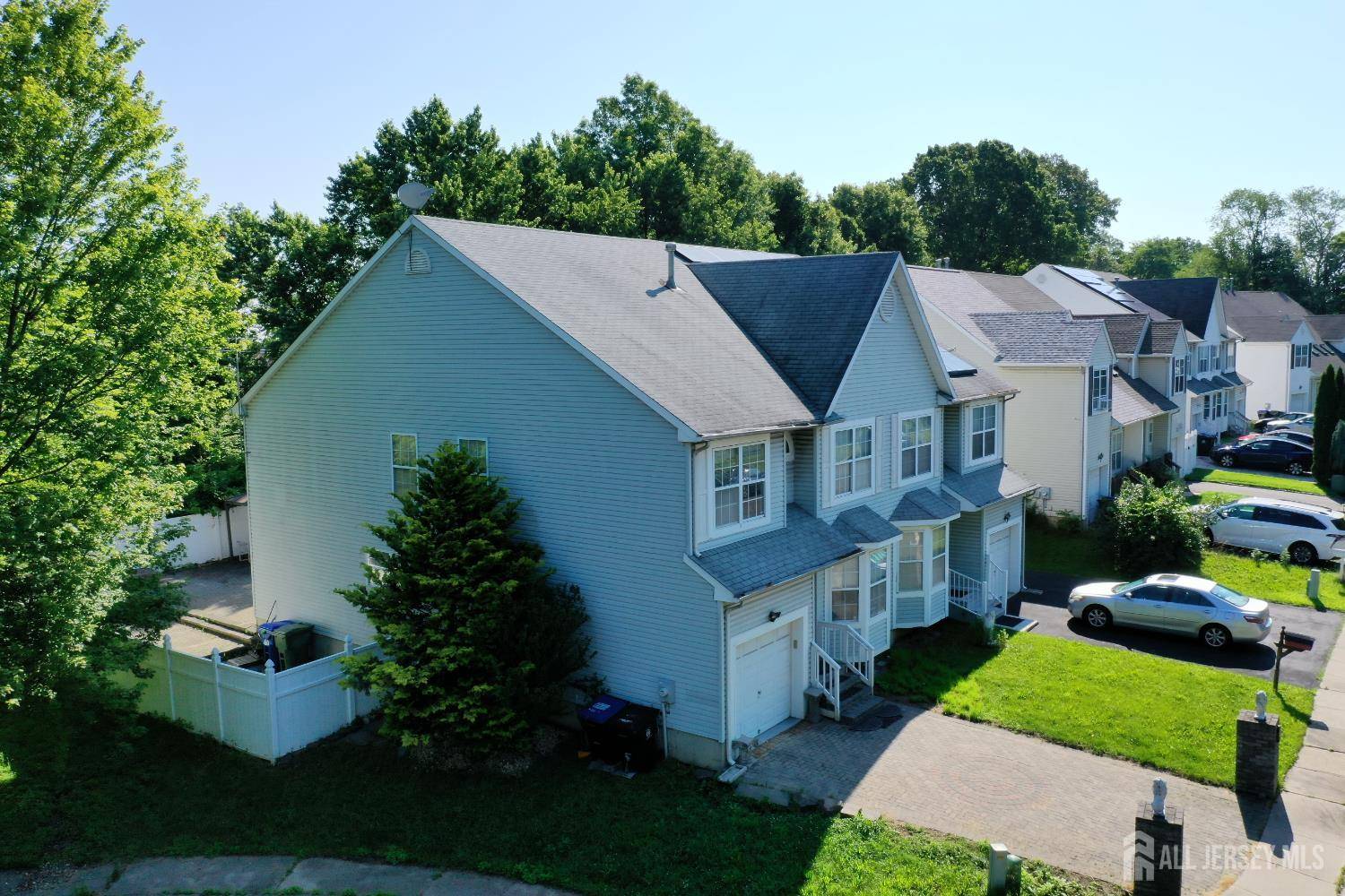 28 Elm ST, East Brunswick, NJ 08816