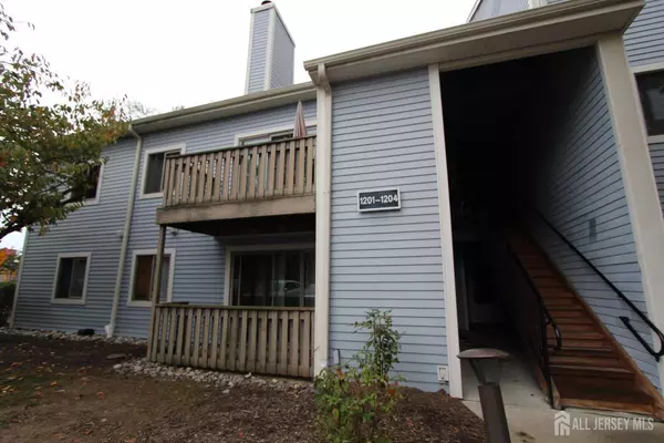 1204 Aspen DR, Plainsboro, NJ 08536
