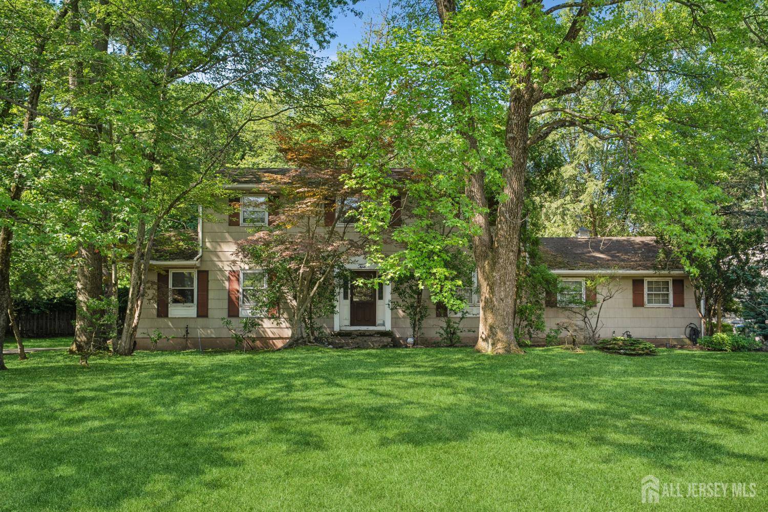 2 Christopher CT, Edison, NJ 08820