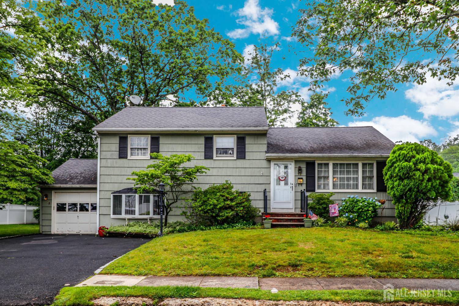 12 Aldrich AVE, Metuchen, NJ 08840
