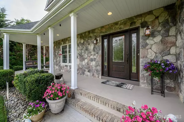 Mansfield, NJ 08022,12 Deerpath LN