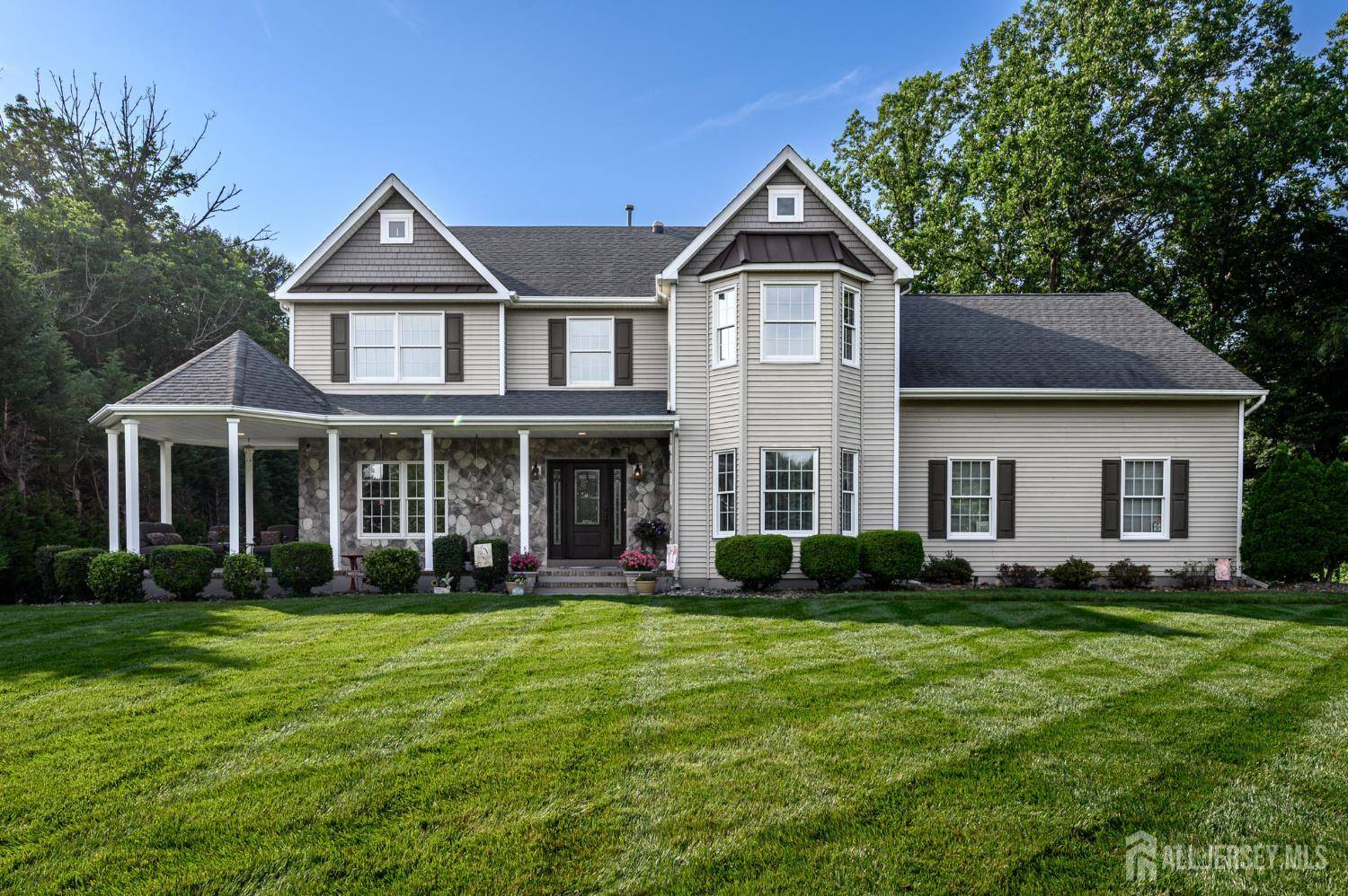 12 Deerpath LN, Mansfield, NJ 08022