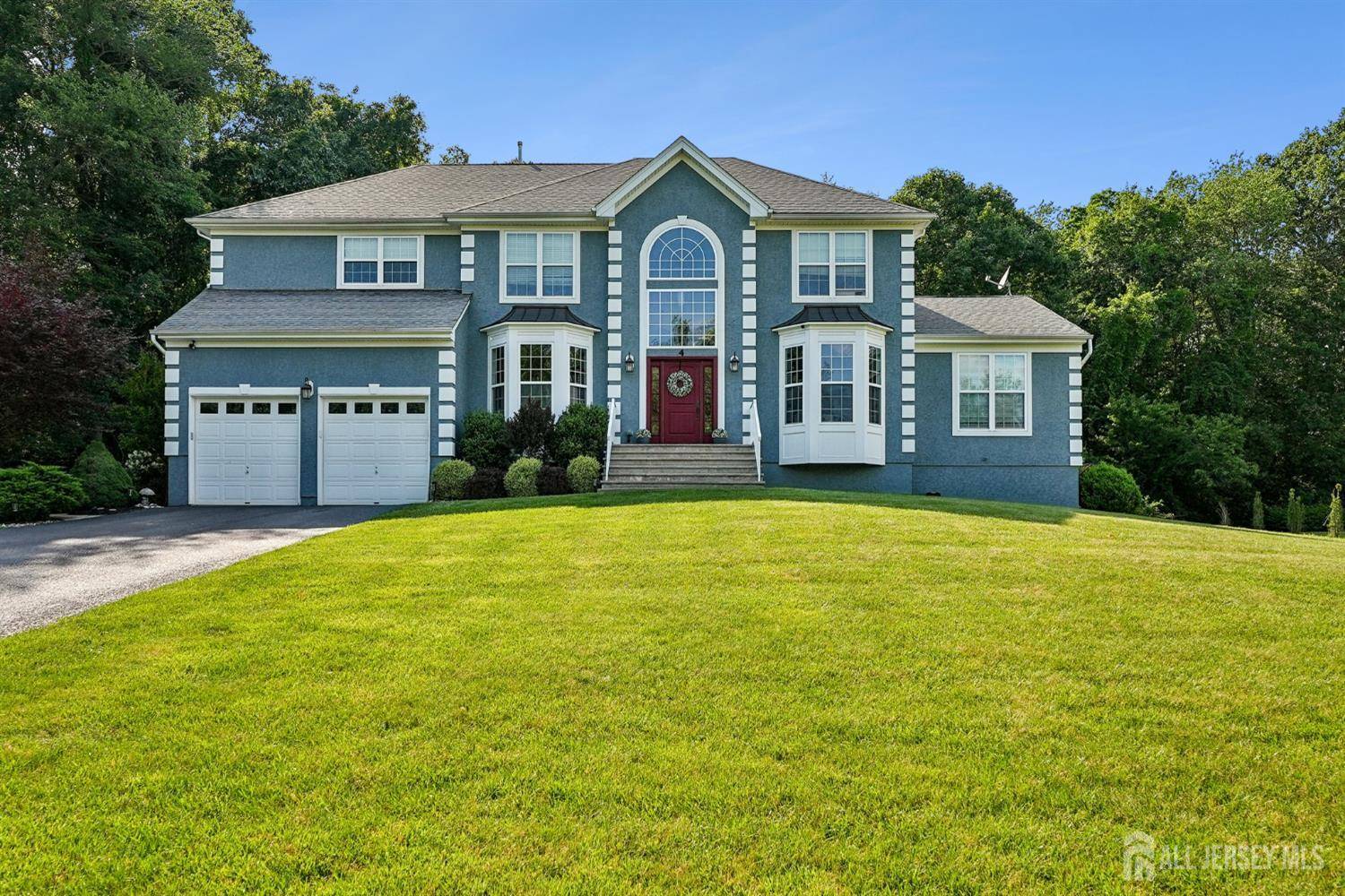 4 Emily RD, Manalapan, NJ 07726