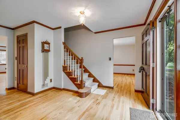 South Brunswick, NJ 08831,20 White Pine RD