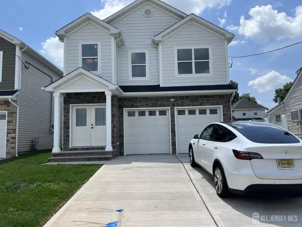 65 Grant AVE, Carteret, NJ 07008