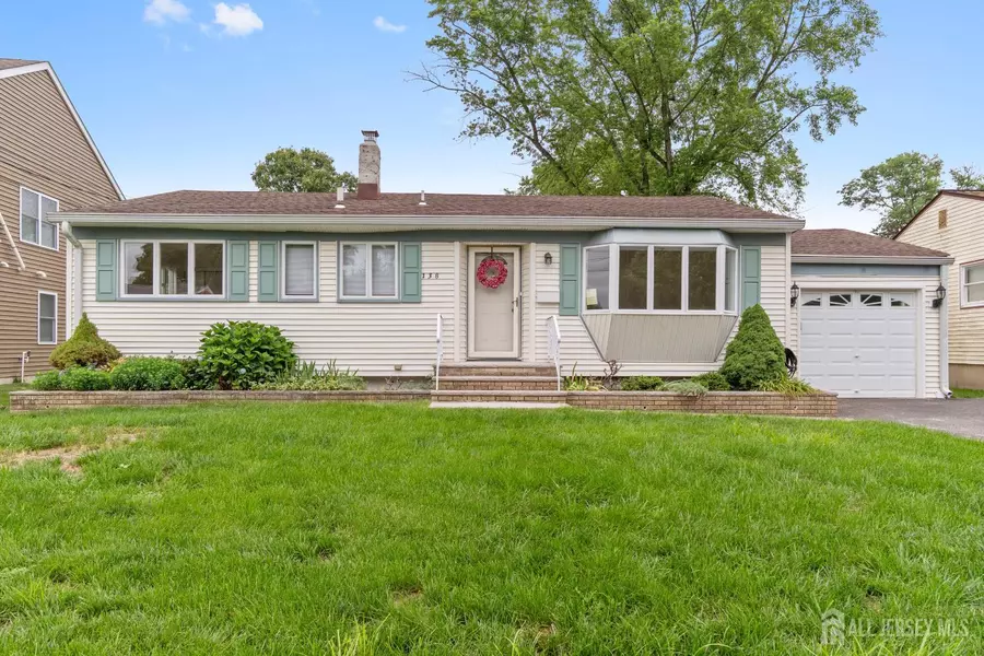 138 Southwood DR, Old Bridge, NJ 08857