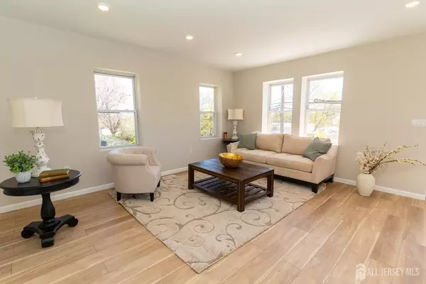 100 Cutters Dock RD, Woodbridge Proper, NJ 07095