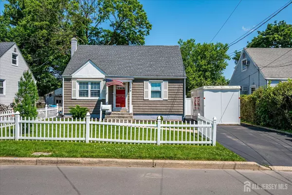 296 High ST, Metuchen, NJ 08840