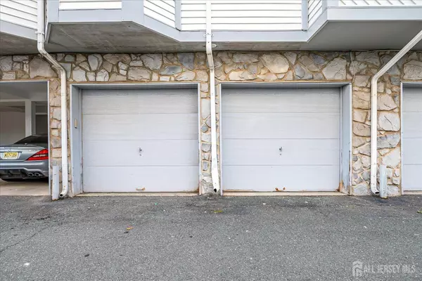 Piscataway, NJ 08854,1702 Amanda CT