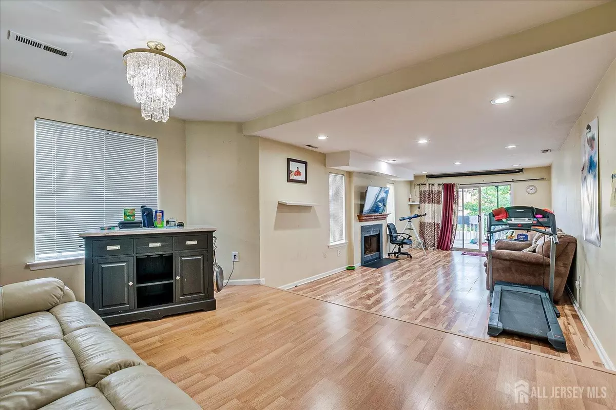 Piscataway, NJ 08854,1702 Amanda CT