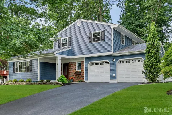 East Brunswick, NJ 08816,12 Tremblay RD