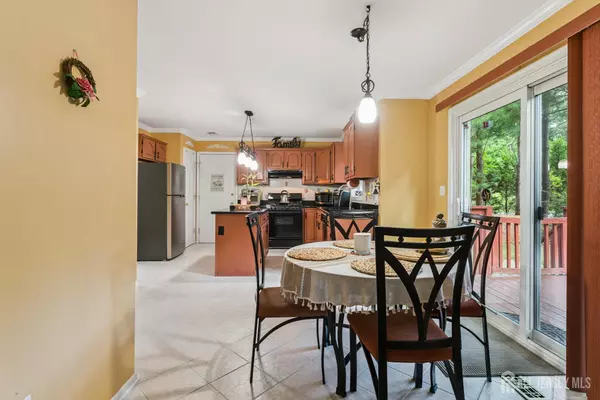 Old Bridge, NJ 07747,66 Spring Hill RD