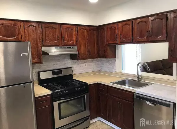 Iselin, NJ 08830,604 Woodbridge Commons WAY