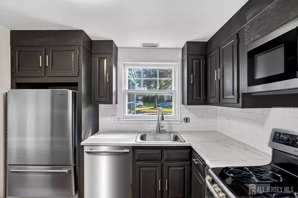 Monroe, NJ 08831,203 Rossmoor DR #C