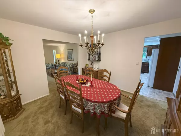 East Brunswick, NJ 08816,36 Jensen ST