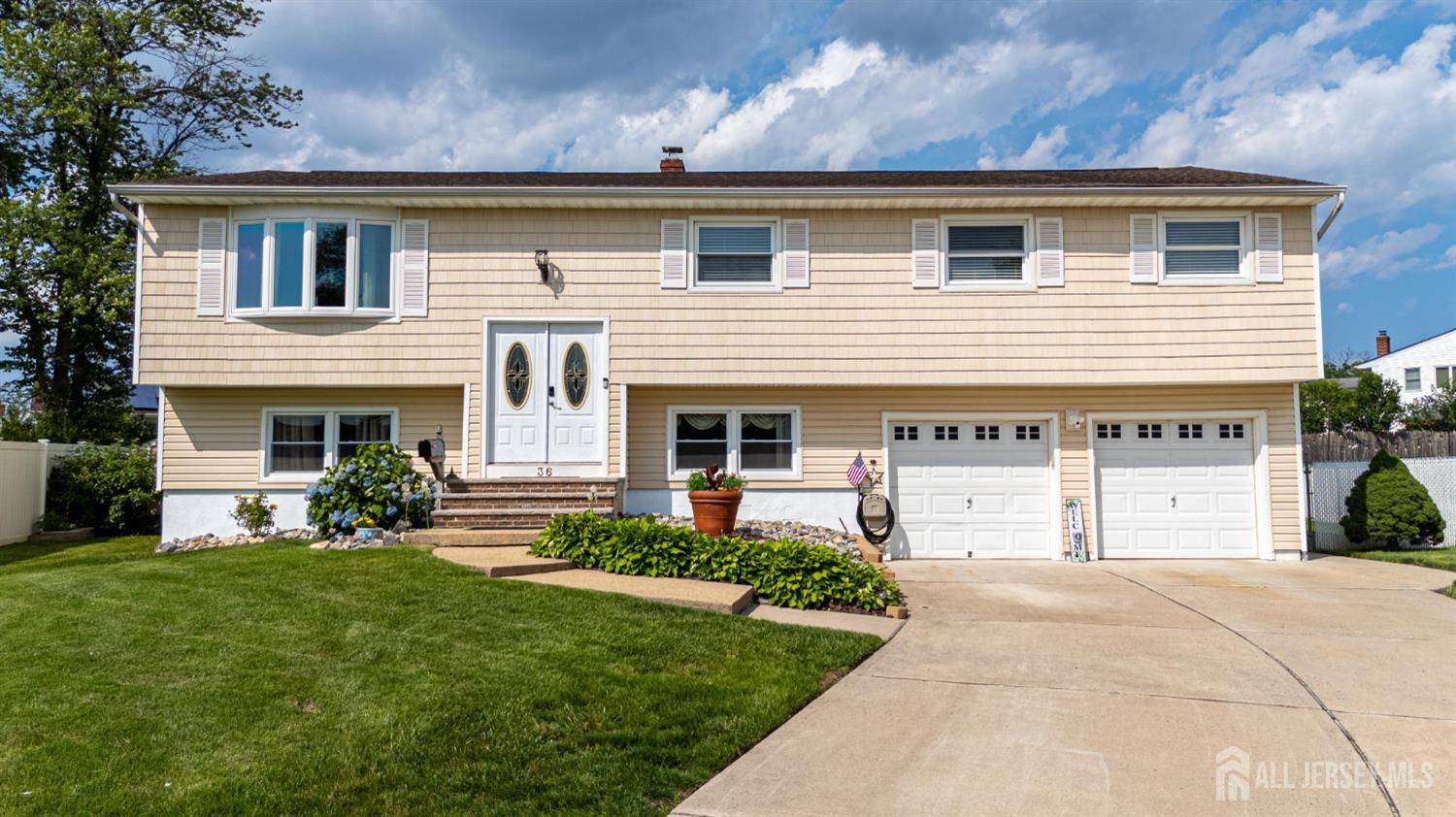 36 Cori ST, Sayreville, NJ 08859